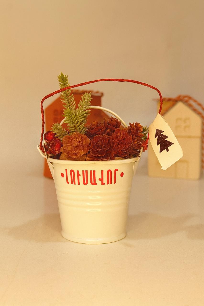 Christmas Bucket Ornament - Light