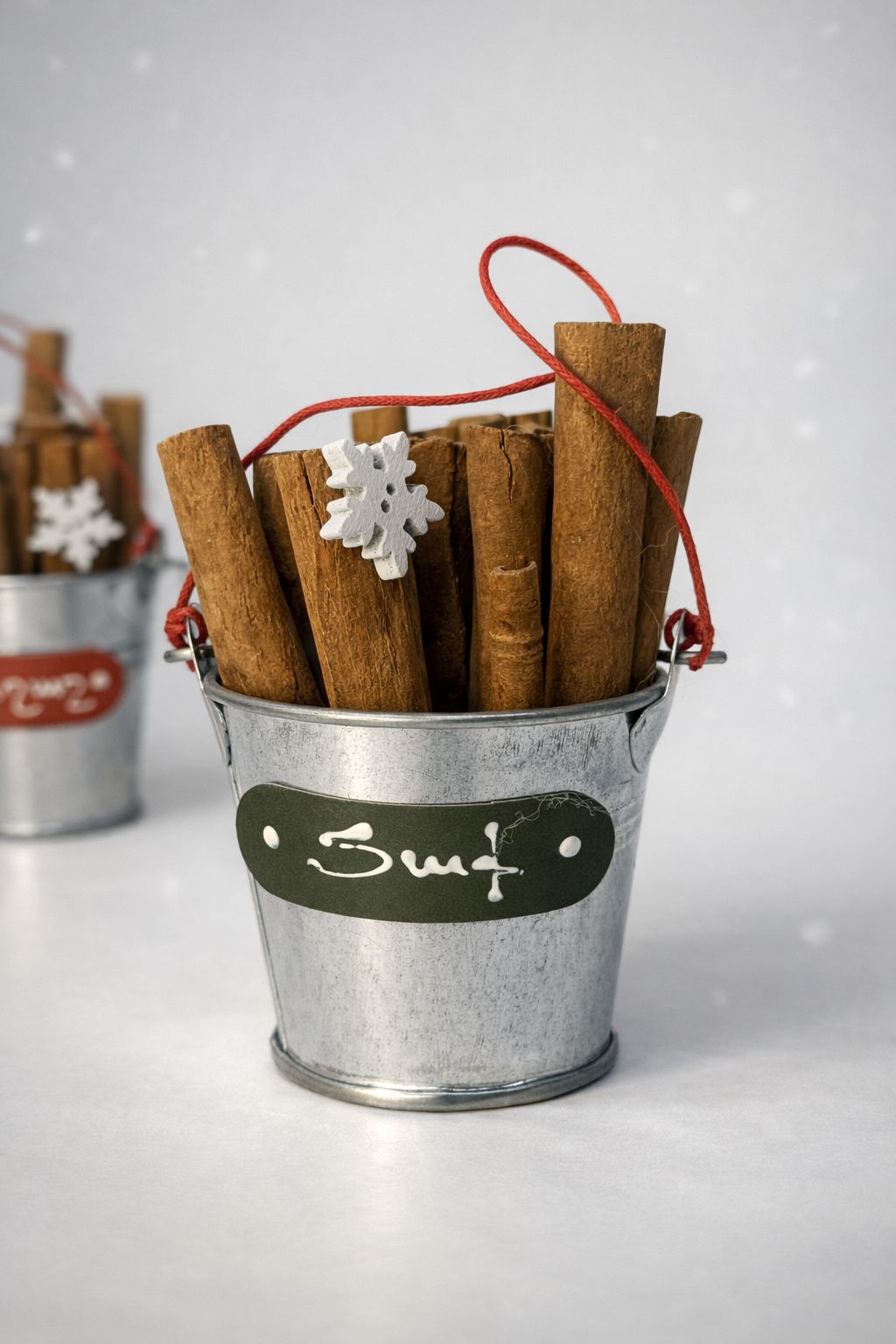 Cinnamon Stick Bucket Ornament - Warm